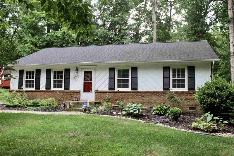 1544 Dirkson Ct, Cary, NC 27511