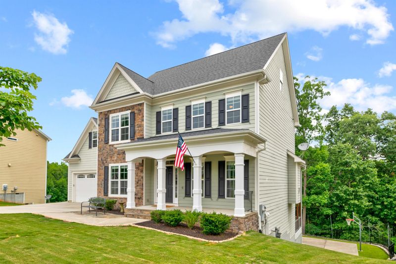 1544 Fairbanks Rd, Cary, NC 27513