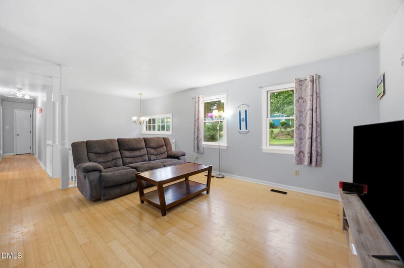 1545 Seabrook Ave, Cary, NC 27511