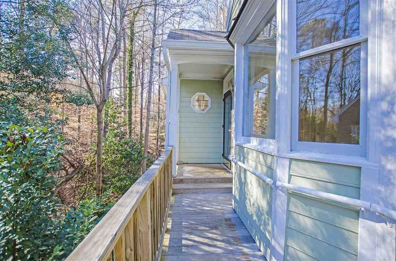 1545 Village Glenn Dr, Raleigh, NC 27607