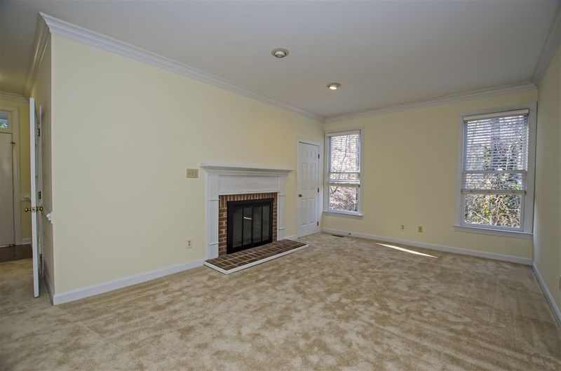 1545 Village Glenn Dr, Raleigh, NC 27607