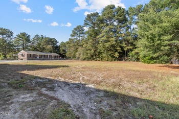 1546 Eloise St, Fayetteville, NC 28311