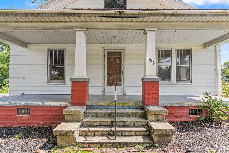 1546 Maple Ave, Burlington, NC 27215