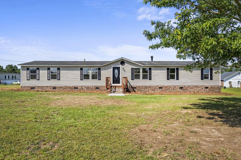 1547 Union Grove Church Rd, Dunn, NC 28334