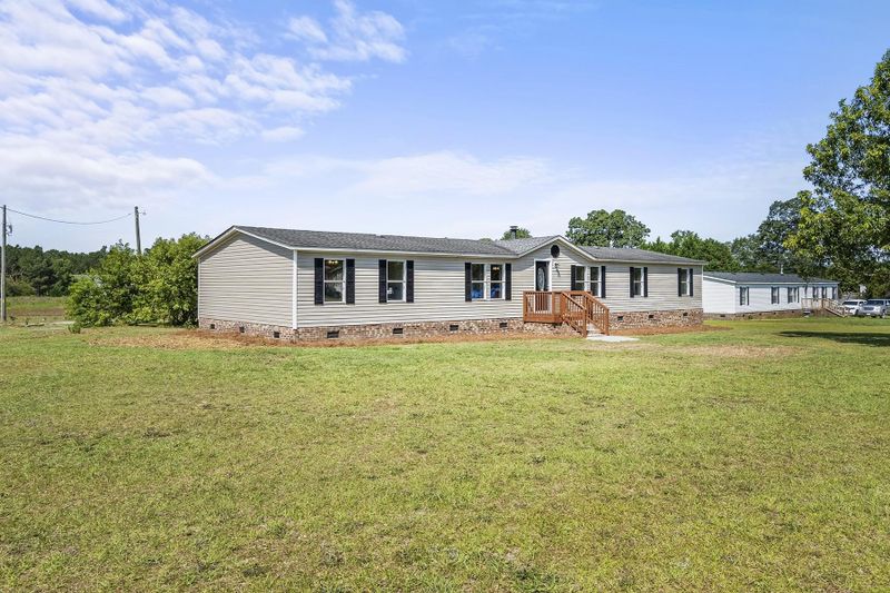 1547 Union Grove Church Rd, Dunn, NC 28334