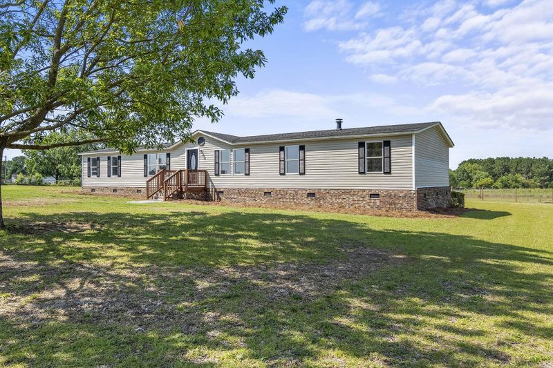 1547 Union Grove Church Rd, Dunn, NC 28334