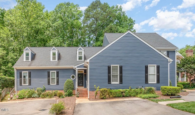 1547 Village Glenn Dr, Raleigh, NC 27612