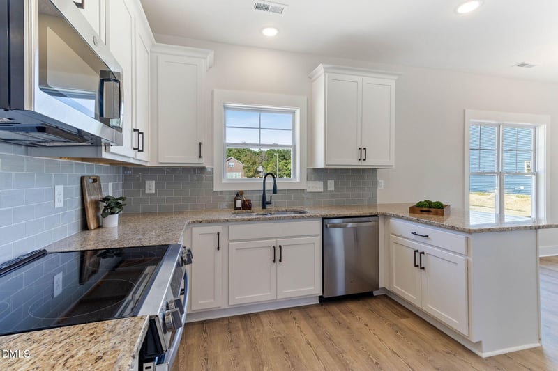 1548 Eastbay Dr, Fayetteville, NC 28312