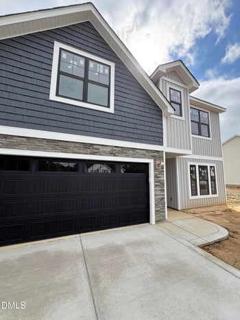 1548 Eastbay Dr, Fayetteville, NC 28312