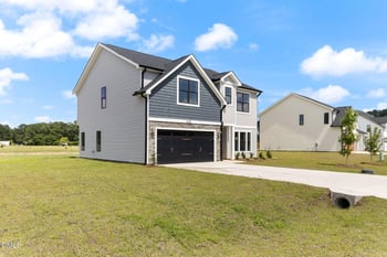 1548 Eastbay Dr, Fayetteville, NC 28312
