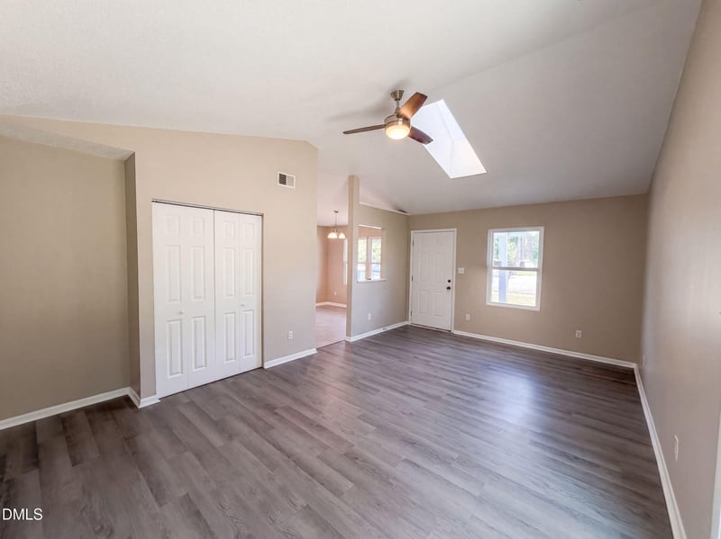1549 Bingham Dr, Fayetteville, NC 28304