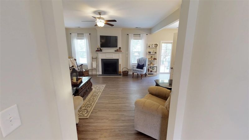 155 Ambergate Dr, Youngsville, NC 27596