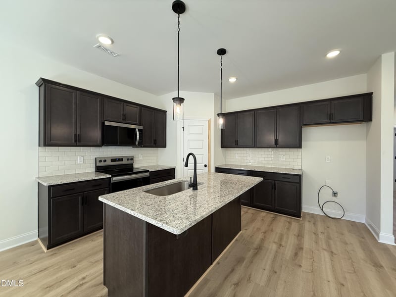 155 Calluna Dr, Clayton, NC 27520