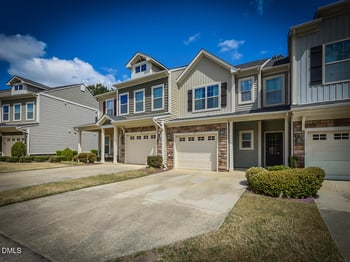 155 Cypress Hill Ln, Holly Springs, NC 27540