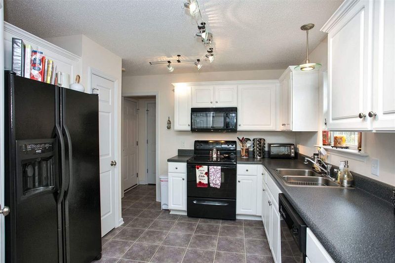 155 Forest Ln, Garner, NC 27529