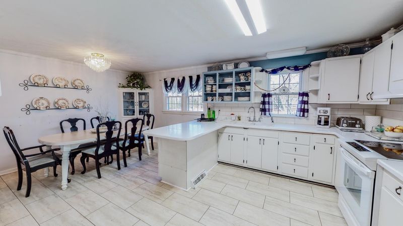155 Hesters Store Rd, Roxboro, NC 27574