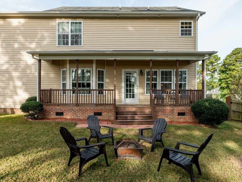 155 Kendall Dr, Clayton, NC 27520