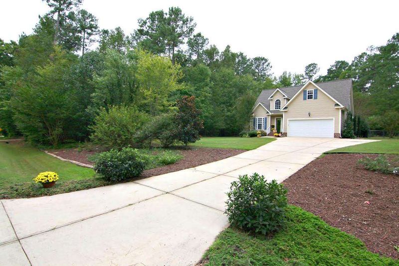 155 Lumberjack Ln, Louisburg, NC 27549