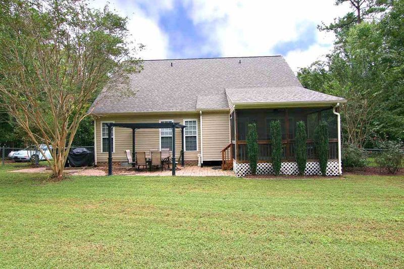 155 Lumberjack Ln, Louisburg, NC 27549