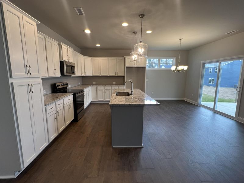155 Lynnridge Dr, Angier, NC 27501