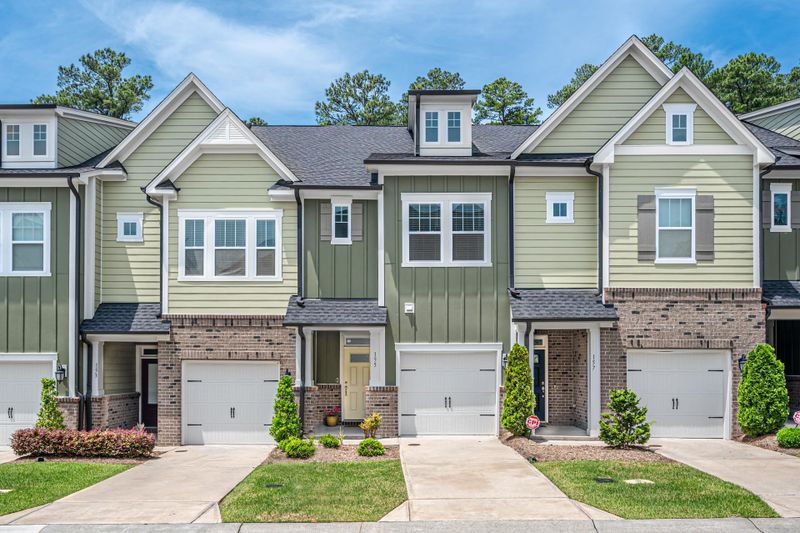 155 Manordale Dr, Chapel Hill, NC 27517