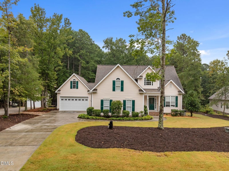 155 Oak Leaf Trl, Youngsville, NC 27596