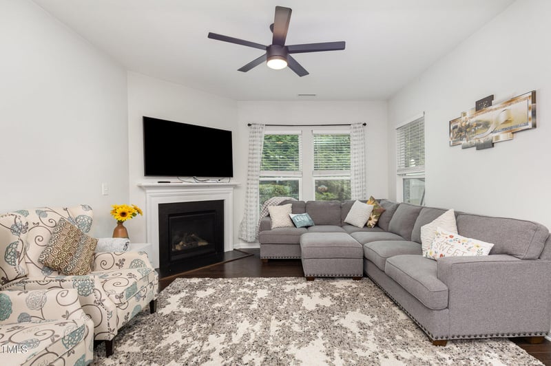 155 Writing Rock Pl, Apex, NC 27539