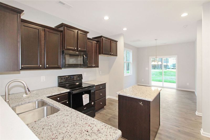 155 Yellow Jacket Rg, Clayton, NC 27520