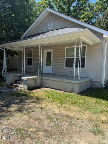 1550 W Davis St, Burlington, NC 27215
