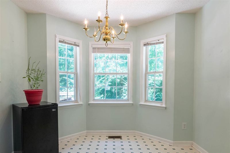 1550 Middle Ridge Dr, Willow Springs, NC 27592