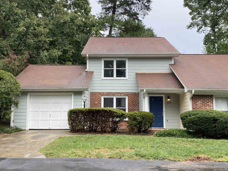 1556 Laureldale Dr, Raleigh, NC 27609