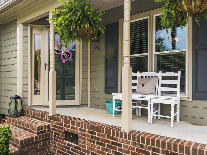 1556 E Little John Ln, Burlington, NC 27217