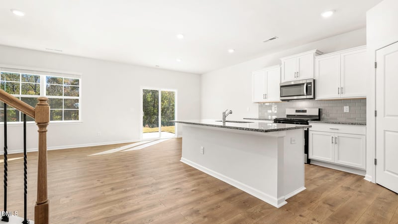 1557 Aberdeen Dr, Mebane, NC 27302