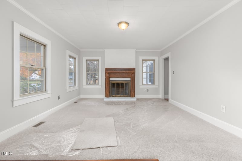 1557 Granville St, Burlington, NC 27215