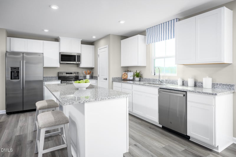 1557 Ivy Meadow Ln, Zebulon, NC 27597