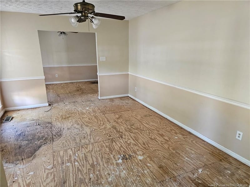 156 Bienville Dr, Fayetteville, NC 28311