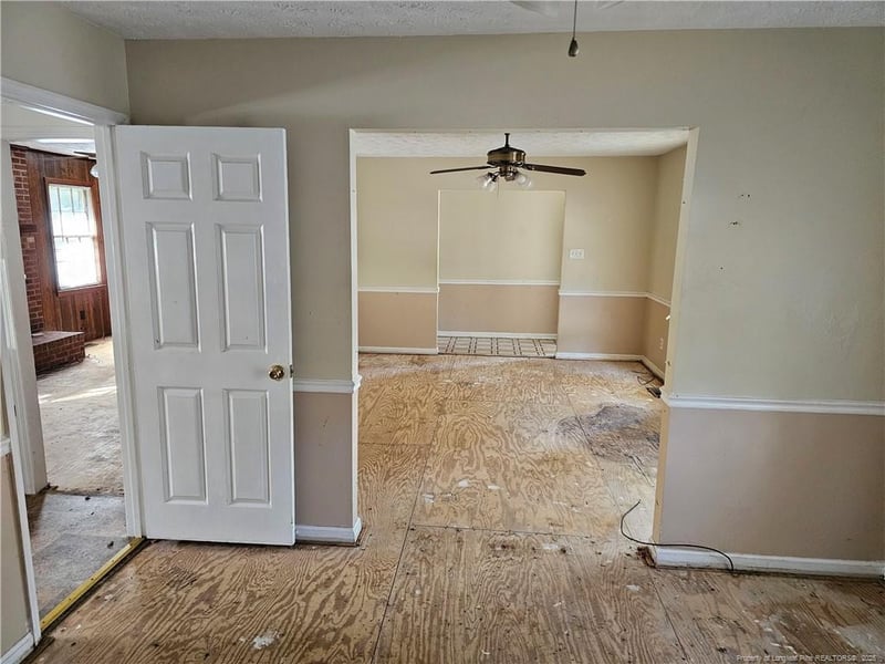 156 Bienville Dr, Fayetteville, NC 28311