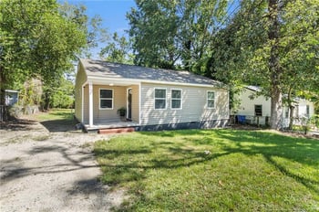 156 Kensington Cir, Fayetteville, NC 28301