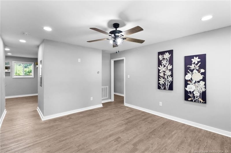 156 Kensington Cir, Fayetteville, NC 28301