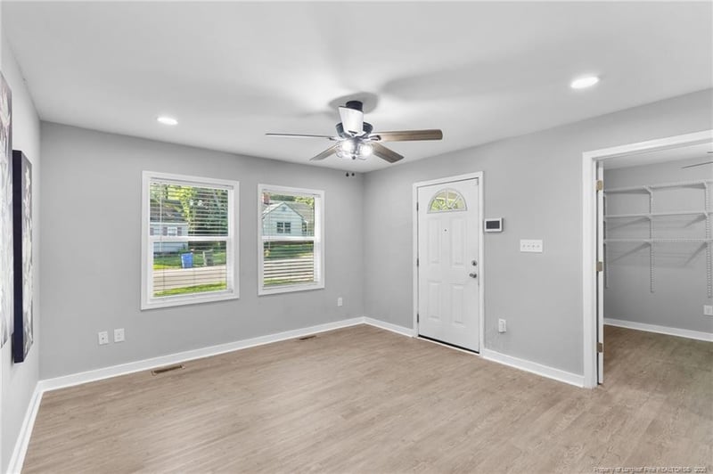 156 Kensington Cir, Fayetteville, NC 28301