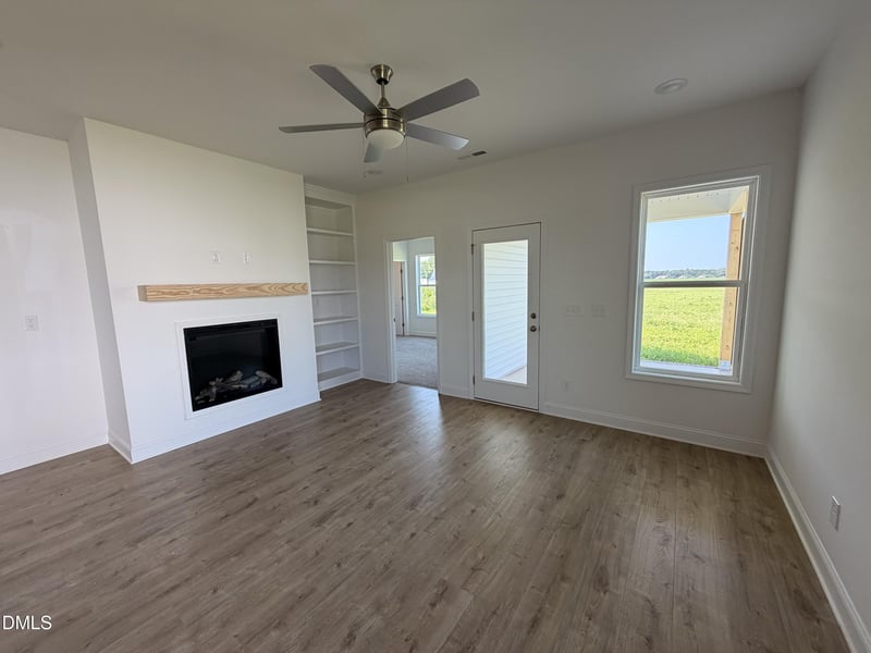 156 Longfield Ct, Dunn, NC 28334