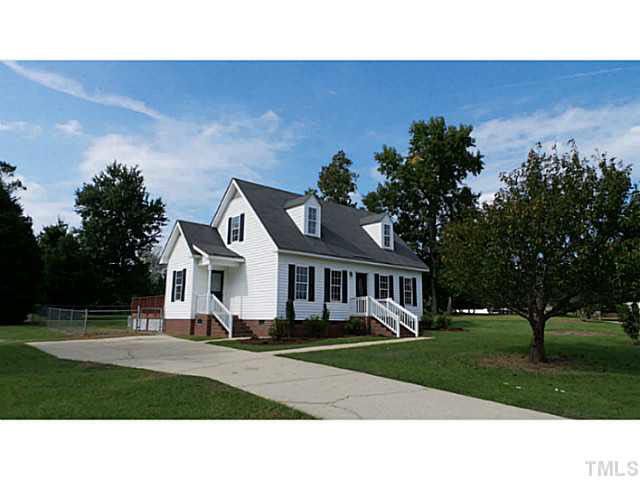 156 Park Ln, Coats, NC 27521