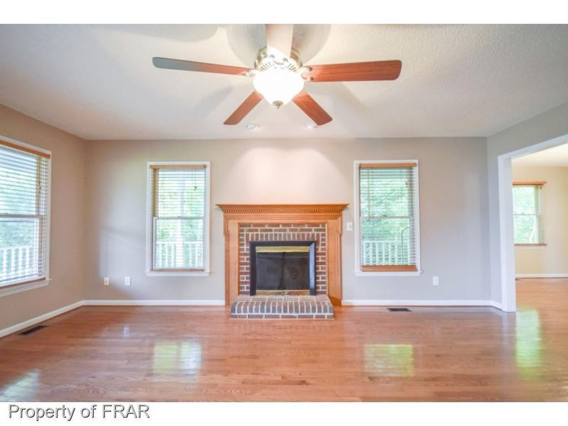 156 Pinewinds Dr, Sanford, NC 28332