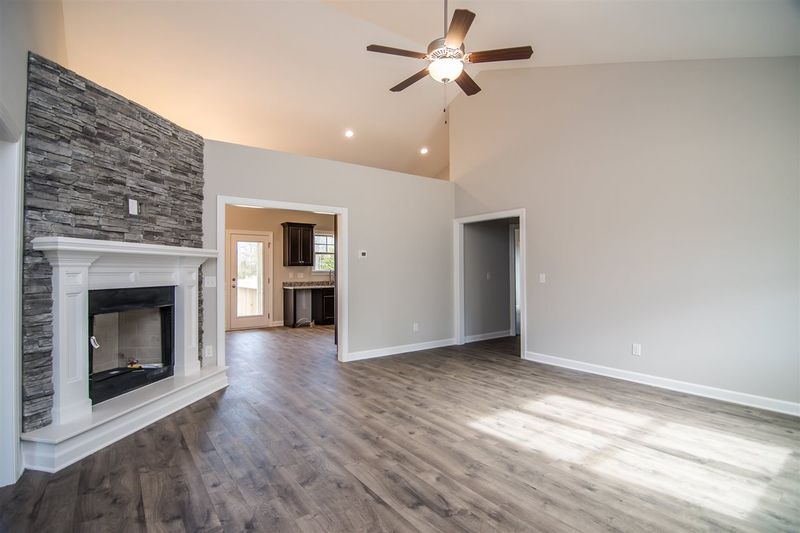 156 Poplar Dr, Clayton, NC 27520