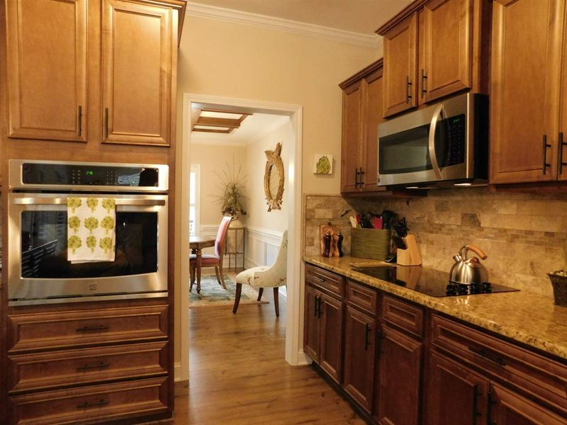 156 Sharpstone Ln, Clayton, NC 27527