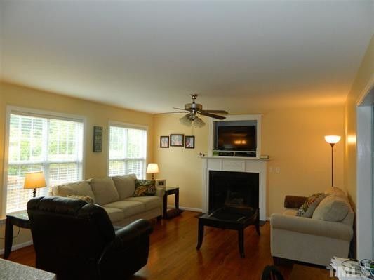 156 Snowberry Ln, Smithfield, NC 27577