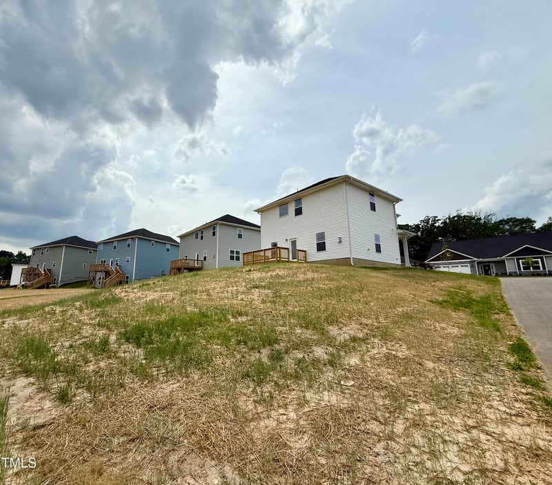 156 Southern Estates Dr, Sanford, NC 27330