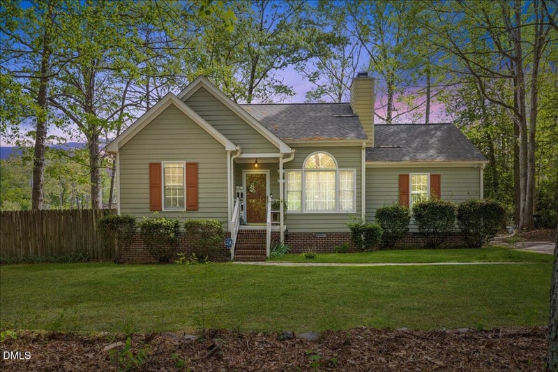 156 Thistle Dr, Youngsville, NC 27596