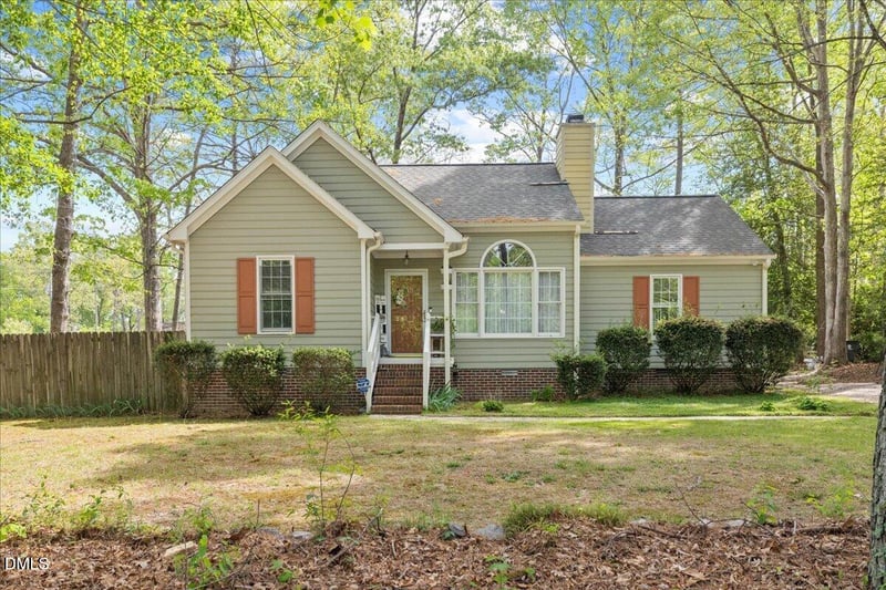 156 Thistle Dr, Youngsville, NC 27596