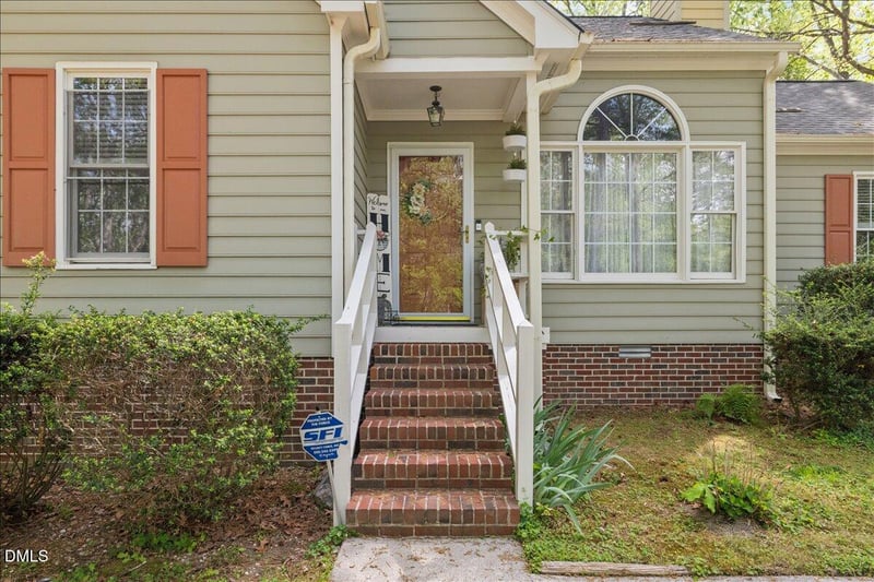 156 Thistle Dr, Youngsville, NC 27596